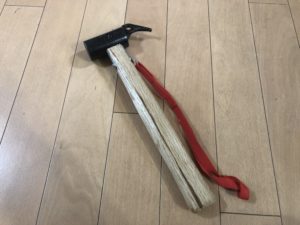 スノーピークのペグハンマーは高価で違いも不明だから格安のペグハンマー買ってみたら
