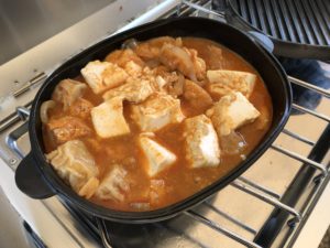 子供大絶賛のスノピーのコロダッチオーバルで作るキャンプ飯とは？レシピも紹介