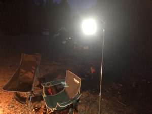 スノーピークのランタンスタンド『パイルドライバー』って倒れる？使い方レビューしてみた